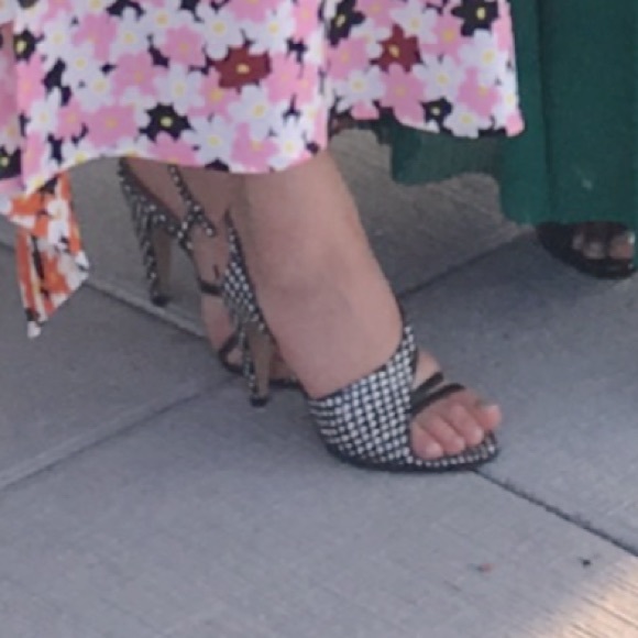 Givenchy strapping black and white sandal - Picture 6 of 7